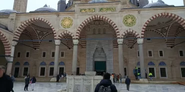 Ramazan Bayramı namaz saatleri belli oldu: İl il saatler açıklandı